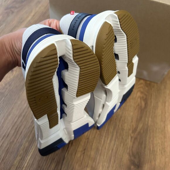 On CLOUDNOVA silver heather lace up running shoes sneakers women’s 9 new in box - Picture 5 of 7